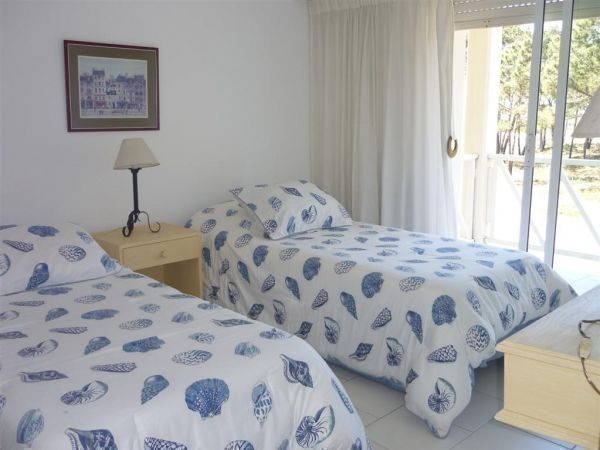 Cómodo departamento en alquiler sobre la rambla de Playa Brava, La Barra.