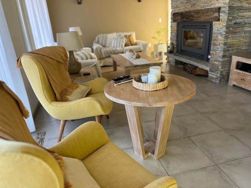 Casa en alquiler a dos cuadras del mar en Montoya, La Barra.