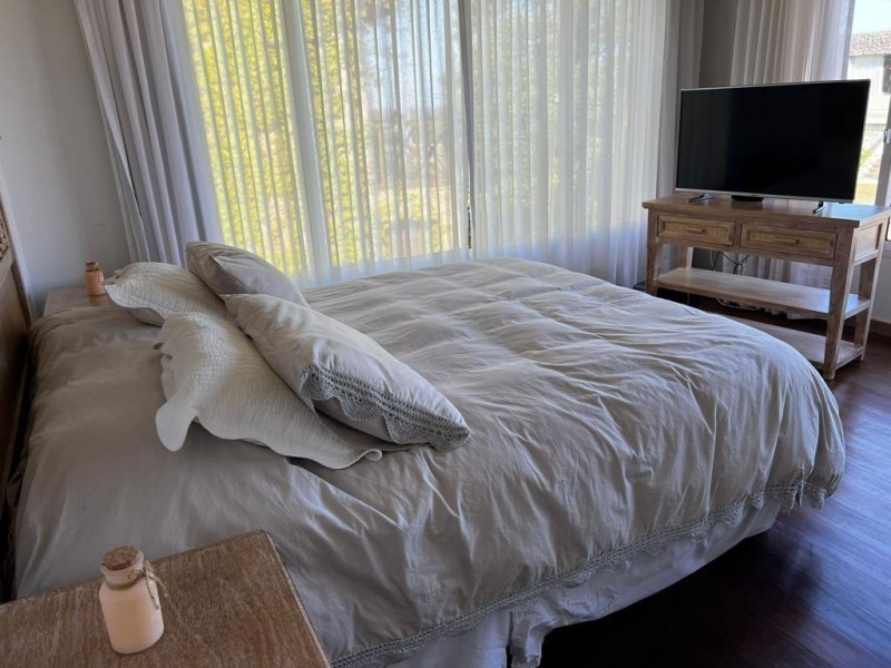 Casa en alquiler a dos cuadras del mar en Montoya, La Barra.