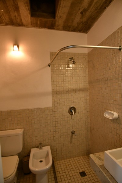 Increíble casa en alquiler y venta en Laguna blanca, La Barra con vista al mar.