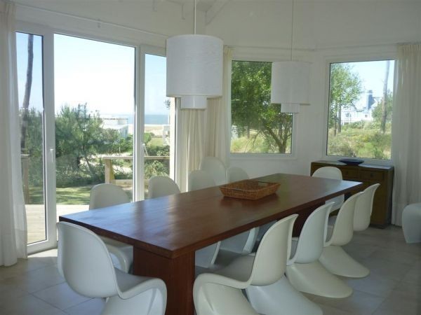 Increíble casa en alquiler y venta en Laguna blanca, La Barra con vista al mar.