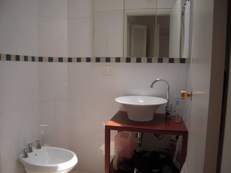 Casa esquina en alquiler en la Barra de la ruta al mar