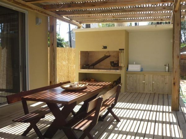 Encantadora casa en alquiler en el bosque de Montoya, La Barra.