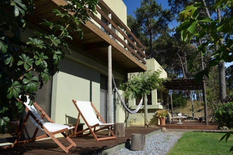Casa en alquiler en Montoya, La Barra a 4 cuadras del mar.