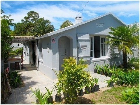 Casa en alquiler muy bien puesta con pileta en El Tesoro, La Barra