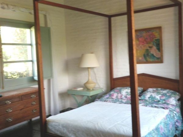 Encantadora casa en alquiler sobre La Barra.