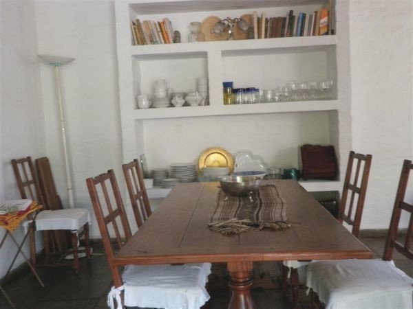 Encantadora casa en alquiler sobre La Barra.