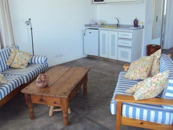 Casa en alquiler de la Ruta al mar, La Barra a pasitos de todo , ideal para pasar unas vacaciones a pleno relax Esteño .