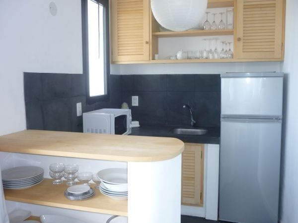 Departamento en alquiler y venta en Manantiales a pasitos del mar, ambientes luminosos y frescos.