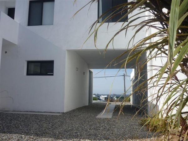 Departamento en alquiler y venta en Manantiales a pasitos del mar, ambientes luminosos y frescos.