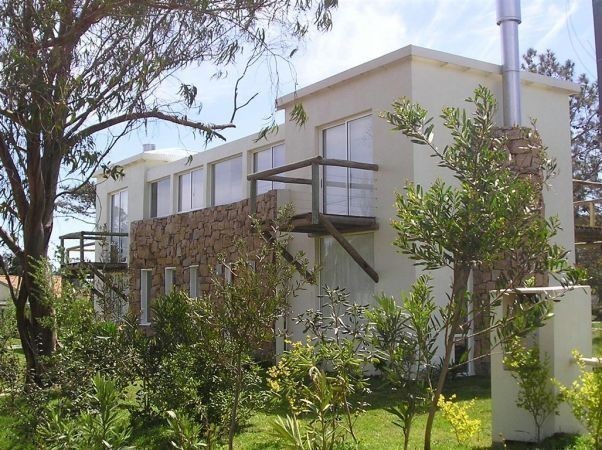 Casa en alquiler y venta sobre La Barra.