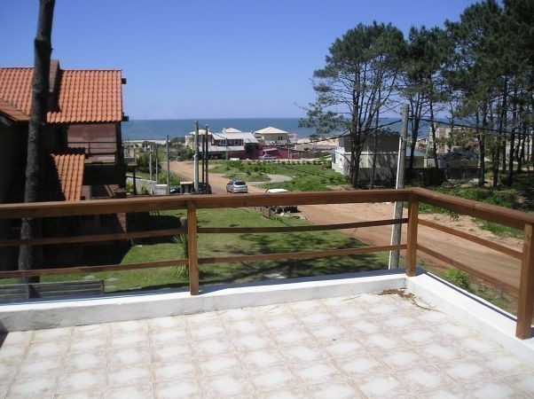 Casa en alquiler y venta en Montoya, La Barra.