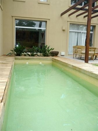 Casa en alquiler sobre Laguna Blanca, La Barra.