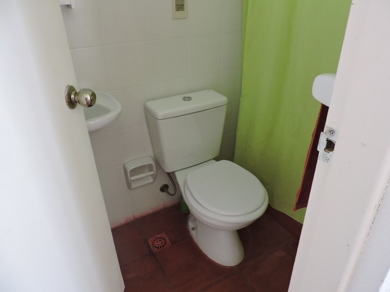 Casa en alquiler ubicada a pasos del agua, La Barra