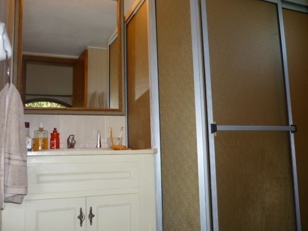 Cómoda casa en alquiler a pasos de la Iglesia de La Barra.