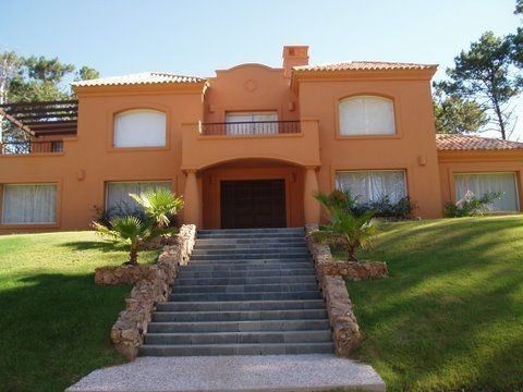 Espectacular casa en alquiler y venta en Laguna Blanca, La Barra