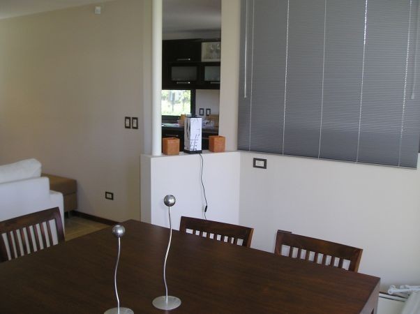 Casa en alquiler muy cómoda y muy agradable para veranear en el corazón de Montoya, La Barra.