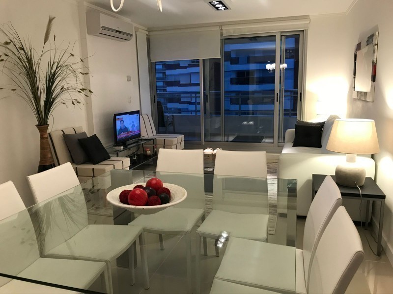 Muy lindo depto de 2 dorm y 1/2 en torre con todos los servicios en Aidy Grill