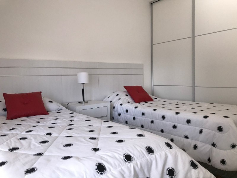 Muy lindo depto de 2 dorm y 1/2 en torre con todos los servicios en Aidy Grill