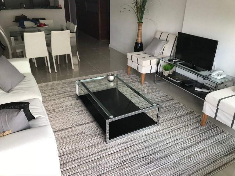 Muy lindo depto de 2 dorm y 1/2 en torre con todos los servicios en Aidy Grill