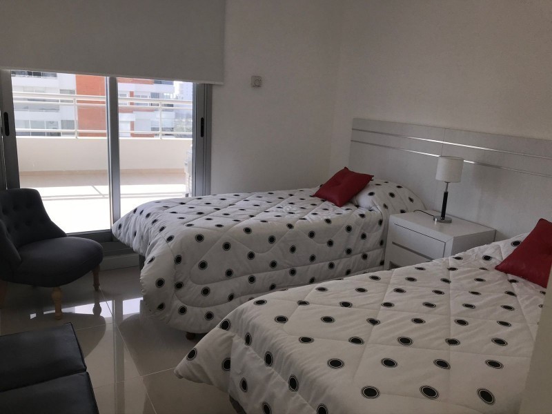 Muy lindo depto de 2 dorm y 1/2 en torre con todos los servicios en Aidy Grill