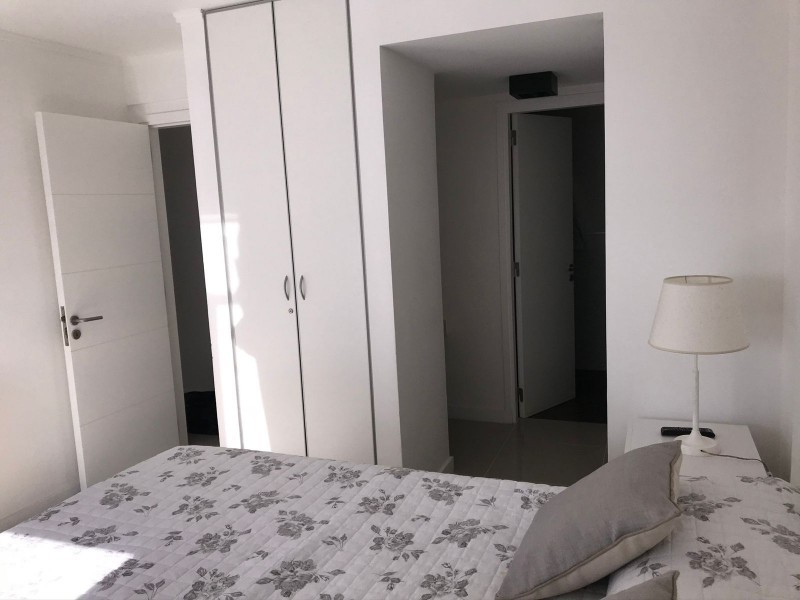 Muy lindo depto de 2 dorm y 1/2 en torre con todos los servicios en Aidy Grill