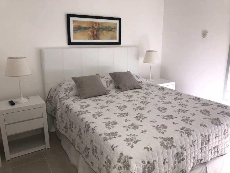 Muy lindo depto de 2 dorm y 1/2 en torre con todos los servicios en Aidy Grill