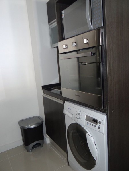 Muy lindo depto de 2 dorm y 1/2 en torre con todos los servicios en Aidy Grill