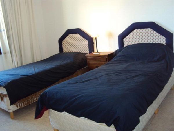 Casa en alquiler en plena Barra, pileta, vista y capacidad para 15 personas.