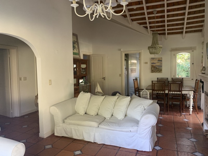 Encantadora casa en el corazón de La Barra.