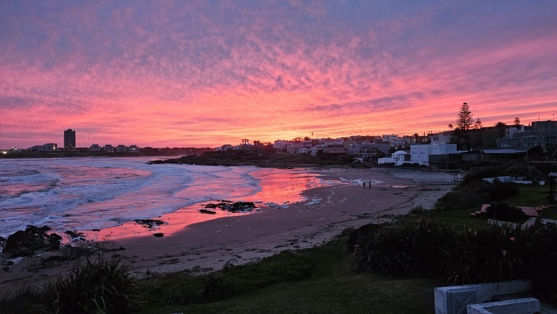 Importante departamento en alquiler sobre la playa en La Posta del Cangrejo, La Barra.