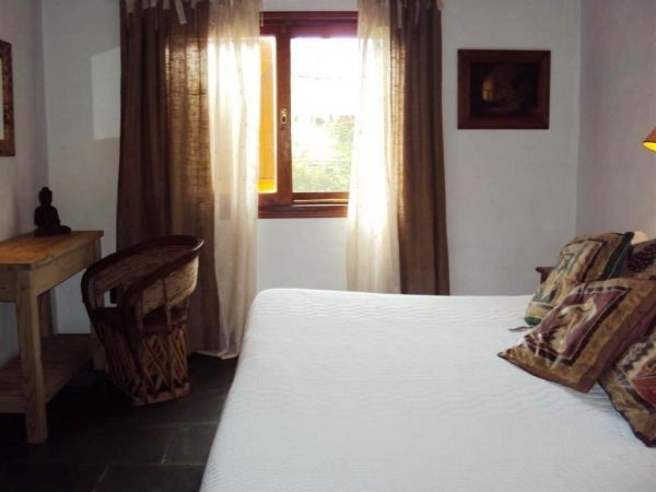 Espectacular casa en alquiler en la mejor zona de Montoya, La Barra muy cerquita del mar.