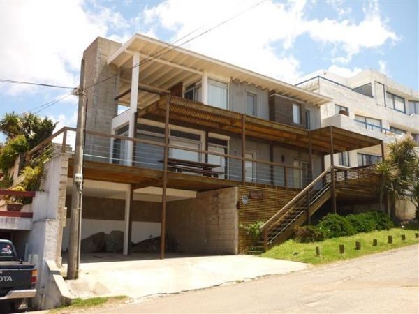 Casa en alquiler en la zona más top de La Barra.