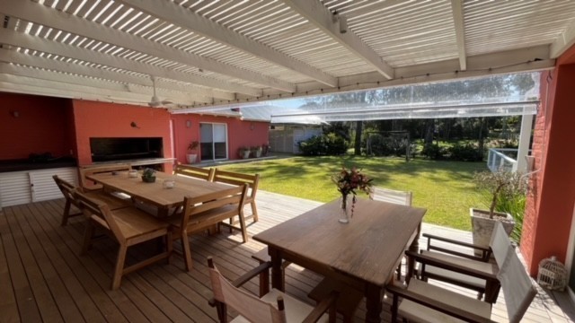 Encantadora casa en alquiler rodeada de verde, La Barra.