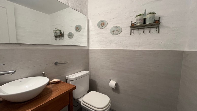 Encantadora casa en alquiler rodeada de verde, La Barra.