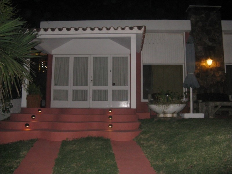 Casa en alquiler, ubicación ideal casi sobre el agua en La Posta del Cangrejo, La Barra.