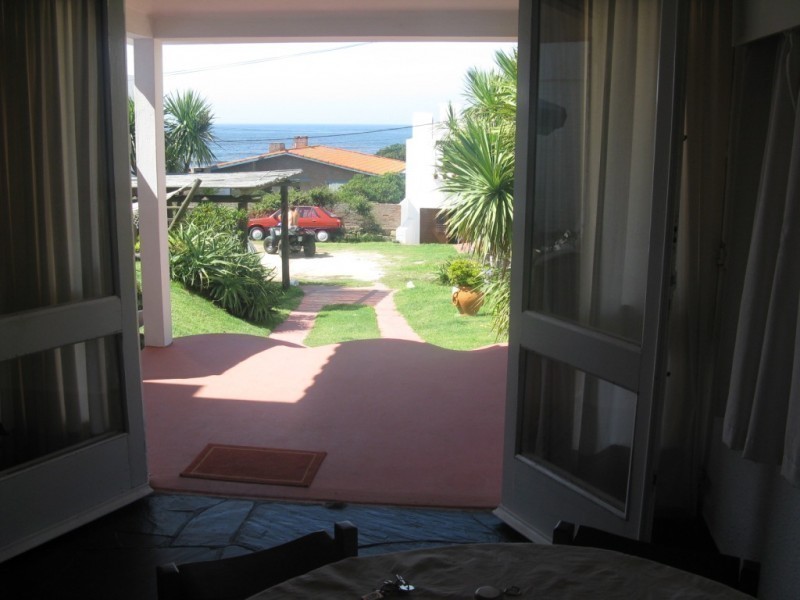 Casa en alquiler, ubicación ideal casi sobre el agua en La Posta del Cangrejo, La Barra.
