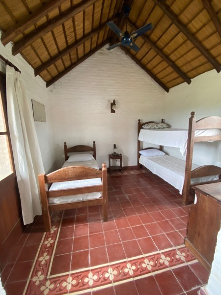 Casa en alquiler en Montoya. 