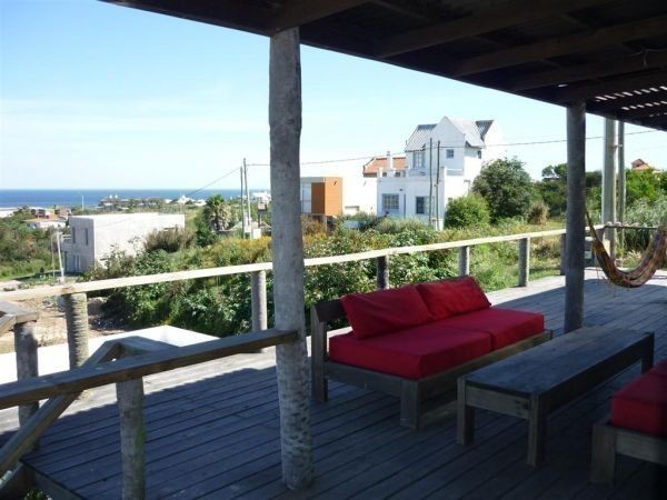 Casa en alquiler con vista al mar en El Chorro.