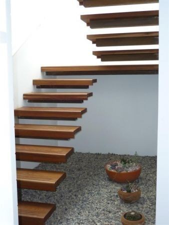 Moderna casa en alquiler y venta con vista al mar en El Chorro.