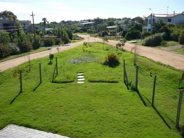 Moderna casa en alquiler y venta con vista al mar en El Chorro.