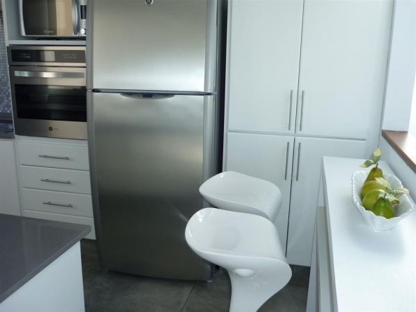 Moderna casa en alquiler y venta con vista al mar en El Chorro.