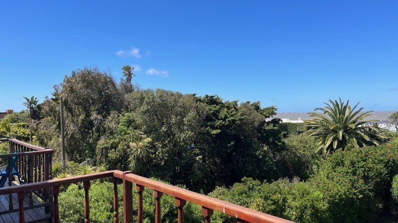 Departamento en alquiler a pasitos del agua en lo mejor de La Barra.