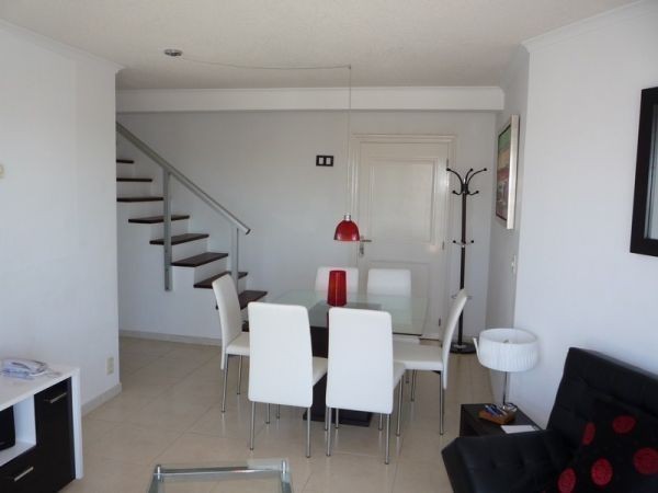 Magnifico Pent House en alquiler con vistas a la Playa Brava y entorno.