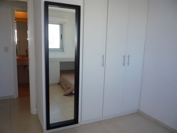 Magnifico Pent House en alquiler con vistas a la Playa Brava y entorno.