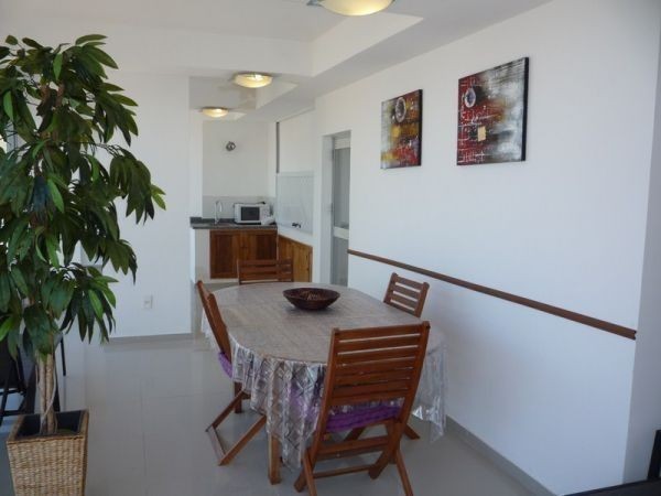 Magnifico Pent House en alquiler con vistas a la Playa Brava y entorno.