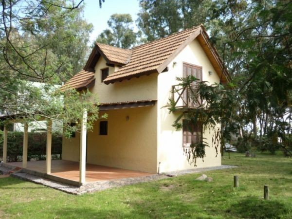 Casa en alquiler en Balneario Buenos Aires.
