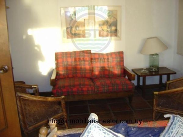 Linda casa a pasos de la playa de Solanas.