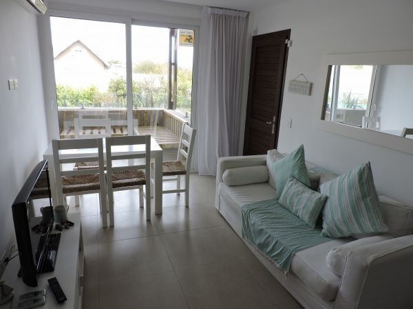 Comodo Departamento en alquiler en lo mejor de Montoya