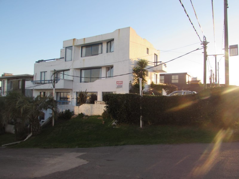 Departamento en Alquiler en el Corazon de La Barra a pasitos de todo